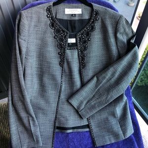 TAHARI Jacket & Tank / Black & White